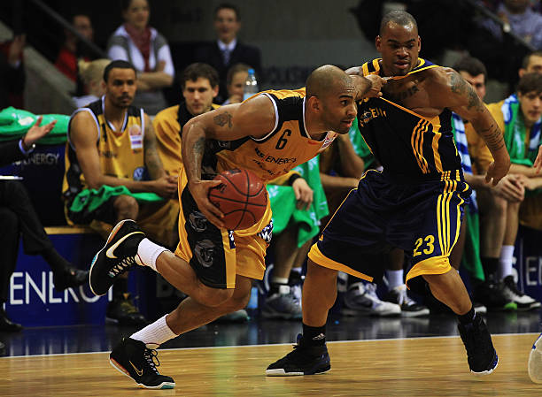 拿下两局后 拿下两局后