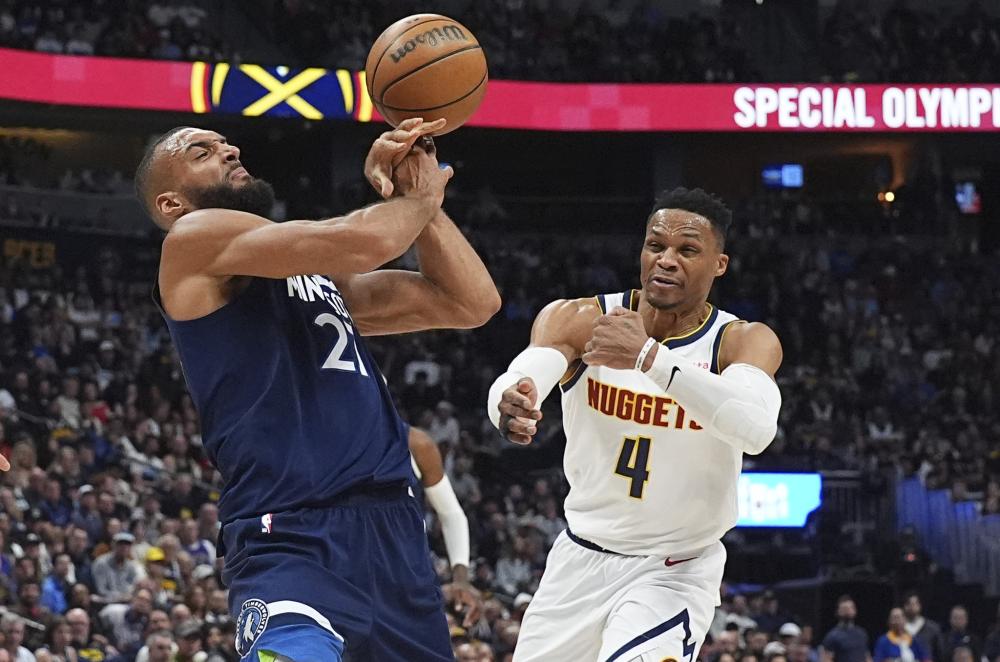 情节而被球 情节而被球